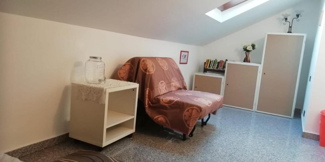 La Tua Mansarda A Bergamo Villa Exteriör bild